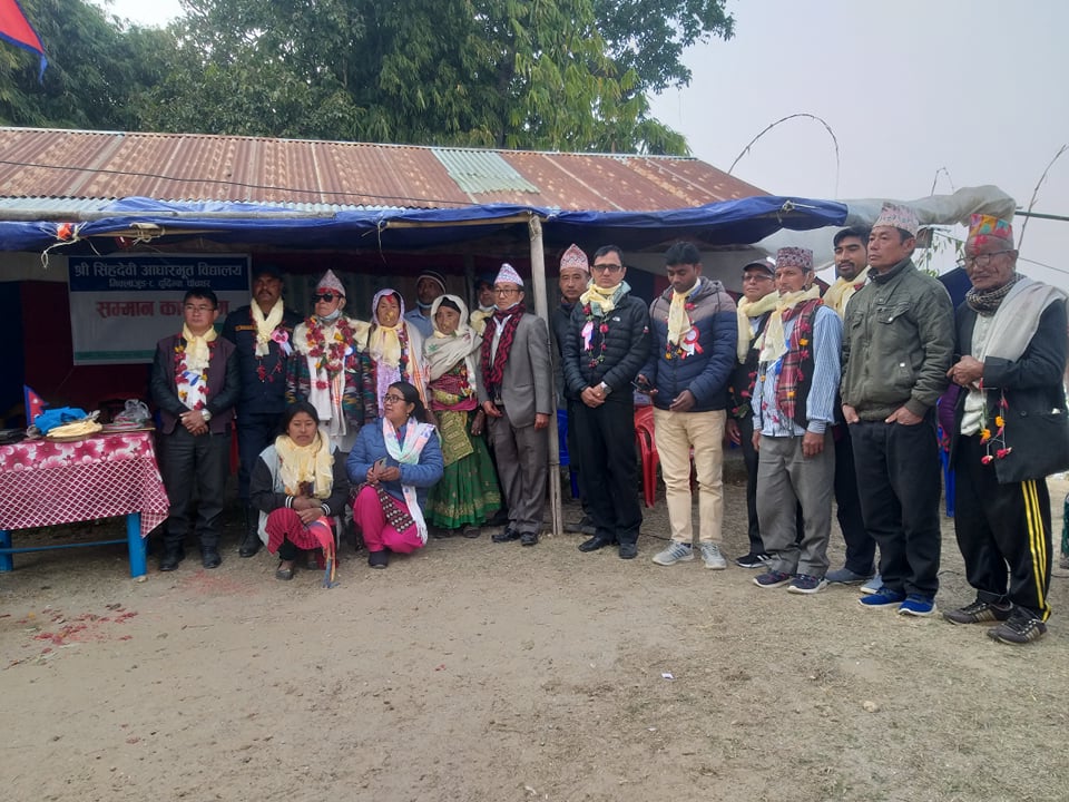 सिंहदेवी आ.वि. दुर्दिम्बा अक्षयकोष दाताहरुलाई सम्मान